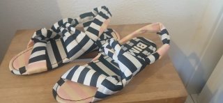 Sandalias Bimba y Lola Tiras Rayas Blanco/Negro