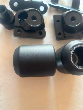 Protector Carenado Evotech Performance