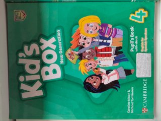 Libros 4 de primaria. Buen estado. Forrados