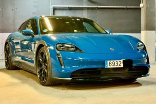Porsche Taycan 4 Cross Turismo