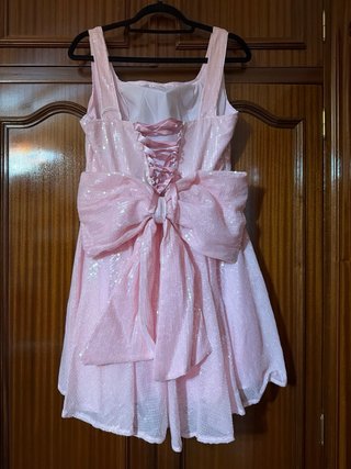 Vestido fiesta lentejuelas rosa.