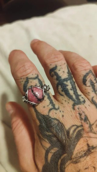 Anillo artesanal ojo de gato rodonita