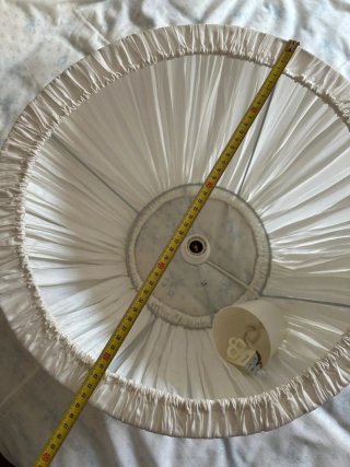 Lámpara de techo IKEA con pantalla de tela