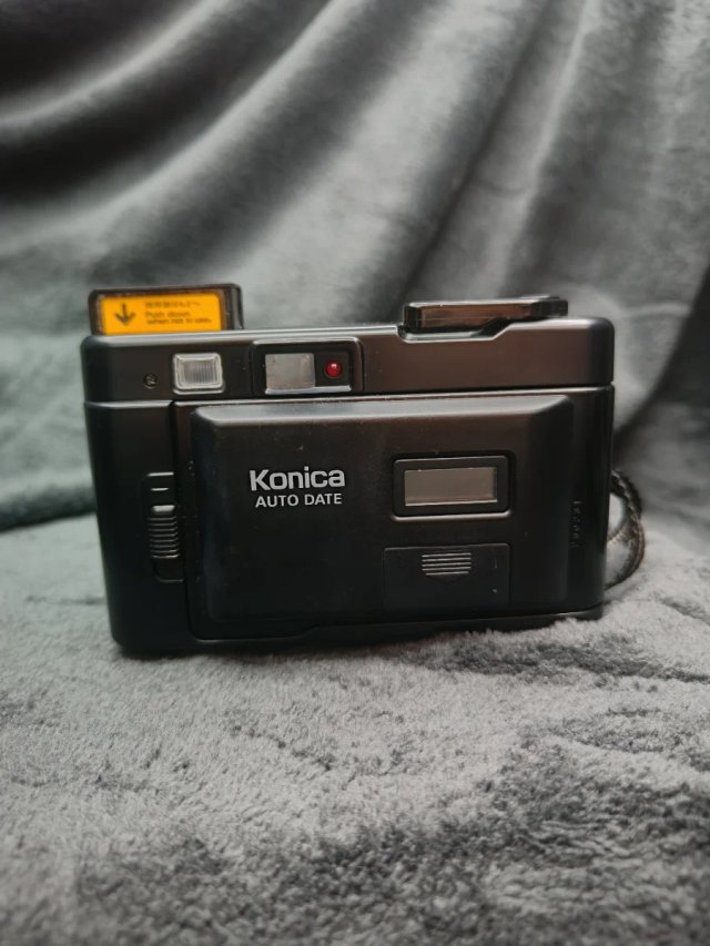 Konica EFJ Auto Date - Cámara Analógica