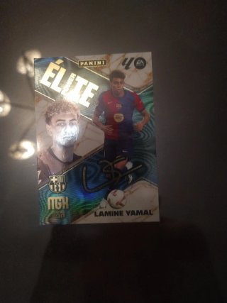 Carta Panini Élite Lamine Yamal Firmada