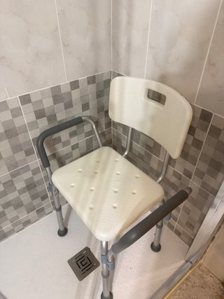 Silla de ducha regulable