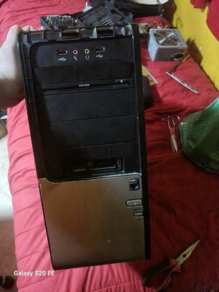 Oferta 2 torre ordenadores de sobremesa antiguaso