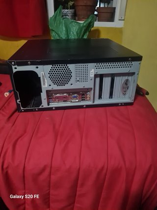 Oferta 2 torre ordenadores de sobremesa antiguaso