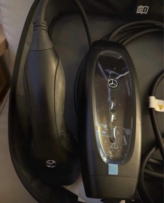 Cargador Mercedes Benz Doméstico