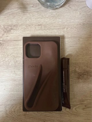 Funda iPhone 13 Rhode Marrón