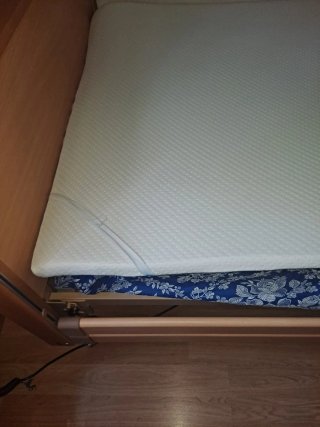 Cama articulada eléctrica con colchón