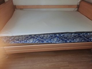 Cama articulada eléctrica con colchón
