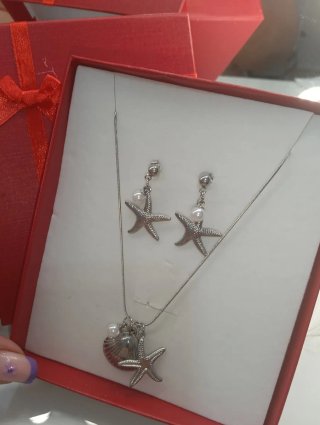 Conjunto collar y pendientes estrella de mar