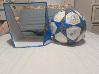 Balón Oficial Champions League 24/25