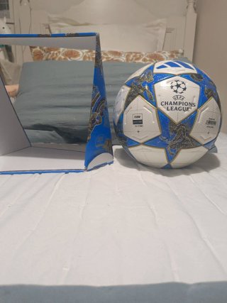 Balón Oficial Champions League 24/25