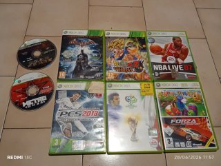 Xbox 360 Slim Nera + 8 Giochi