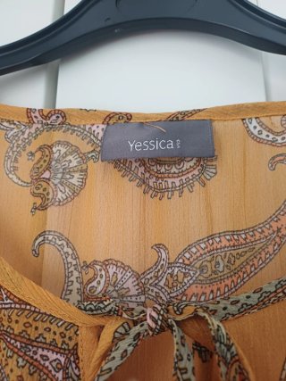 Blusa Yessica Estampada Paisley Talla M