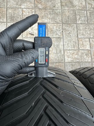 4 Neumáticos 215/65 R17 MICHELIN