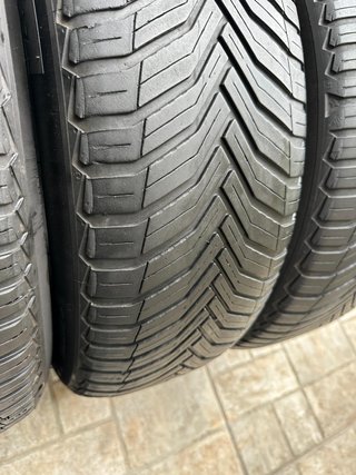 4 Neumáticos 215/65 R17 MICHELIN