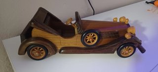 Decoración de madera artesanal
