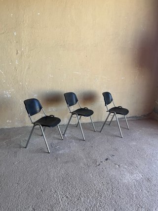 Sillas alemanas patas cromadas