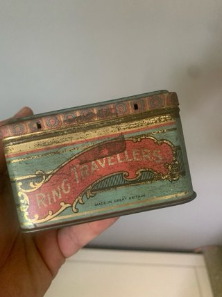 Scatola di latta Brooks Ring Traveller vintage