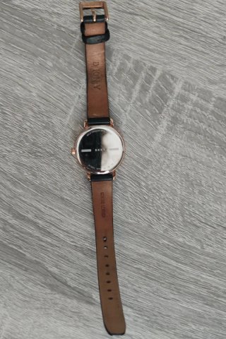 Reloj DKNY original mujer negros y oro rosa
