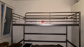 Letto a castello in metallo grigio scuro