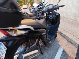 Honda SH 125i Scoopy Negra