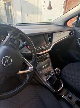Opel Astra 2016