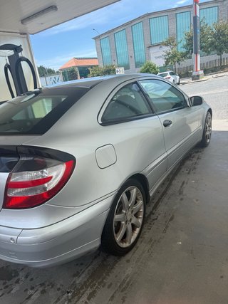 Mercedes-Benz Sport coupe 2004