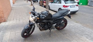 Yamaha FZ6 Naked Negra