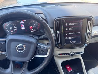 Volvo XC40 2020 auto + techo solar