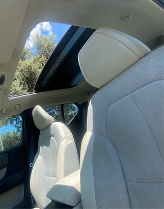 Volvo XC40 2020 auto + techo solar