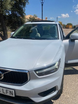 Volvo XC40 2020 auto + techo solar
