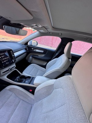 Volvo XC40 2020 auto + techo solar