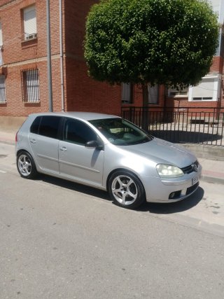 Volkswagen Golf 2005