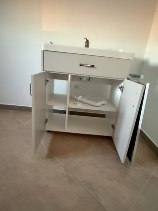 Lavabo de cerámica con mueble + Espejo