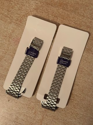 Reloj Casio Morado y Plateado