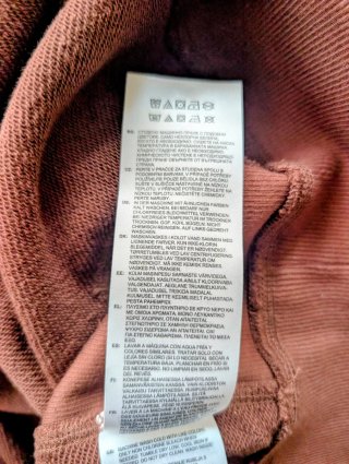 Sudadera New Balance marrón