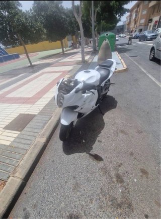 Hyosung GT125R Blanca Deportiva