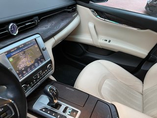 Maserati Quattroporte 2014