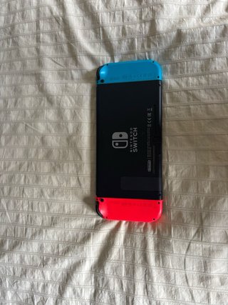 Nintendo Switch Azul y Rojo Seminueva