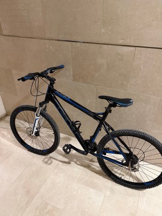 Bicicleta GHOST Negra y Azul