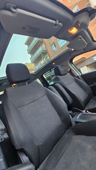 Peugeot 5008 2010
