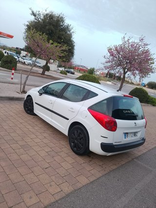 Peugeot 207 2012