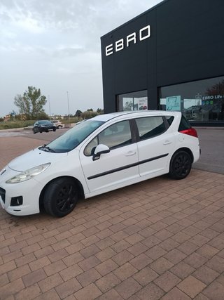 Peugeot 207 2012