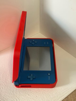 Funda 3D Nintendo DSi XL Roja