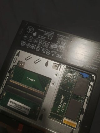 Lenovo M710q Mini PC Negro