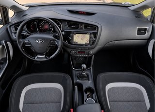 KIA Ceed 2017 (revisiones casa oficial) 187€/MES
